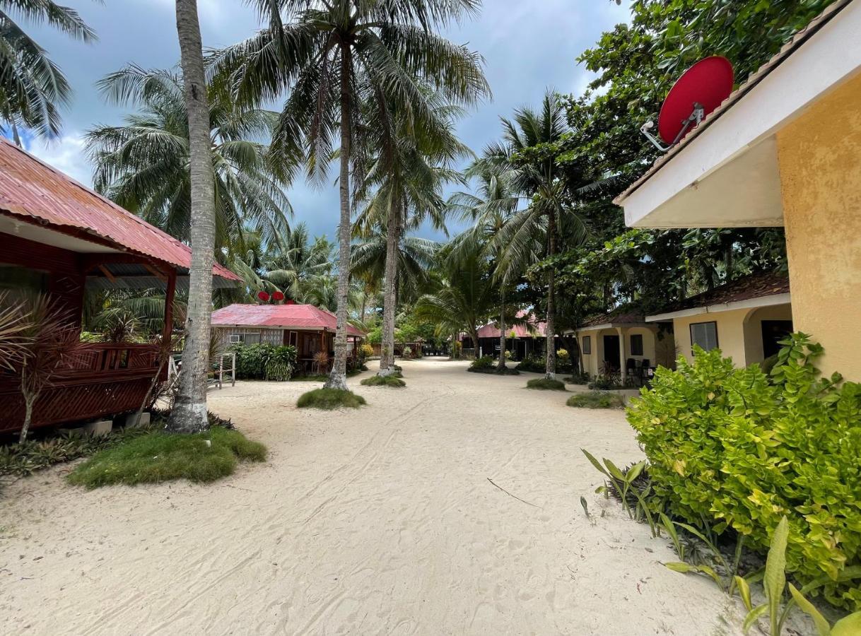 Beach Placid Resort Powered By Cocotel Ocoy 외부 사진