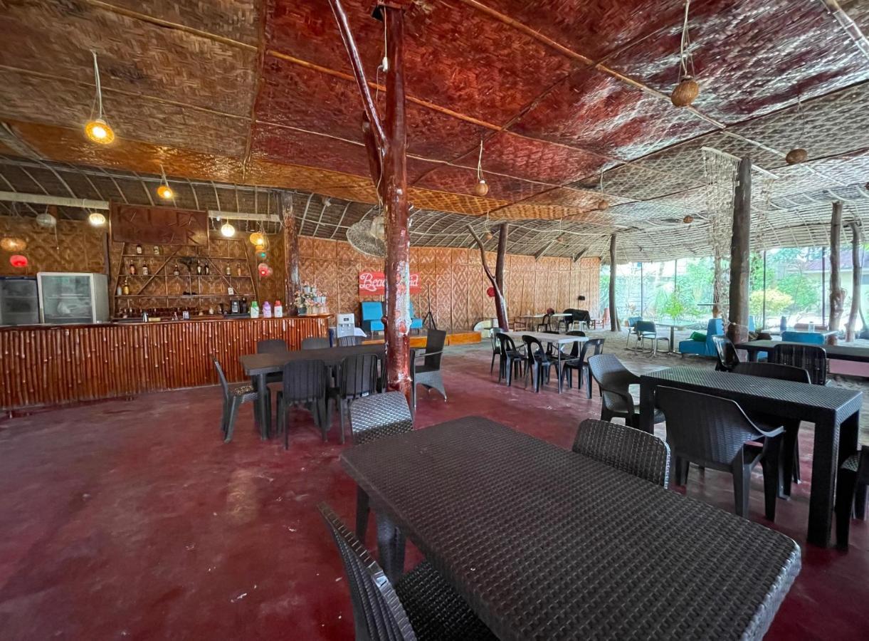 Beach Placid Resort Powered By Cocotel Ocoy 외부 사진