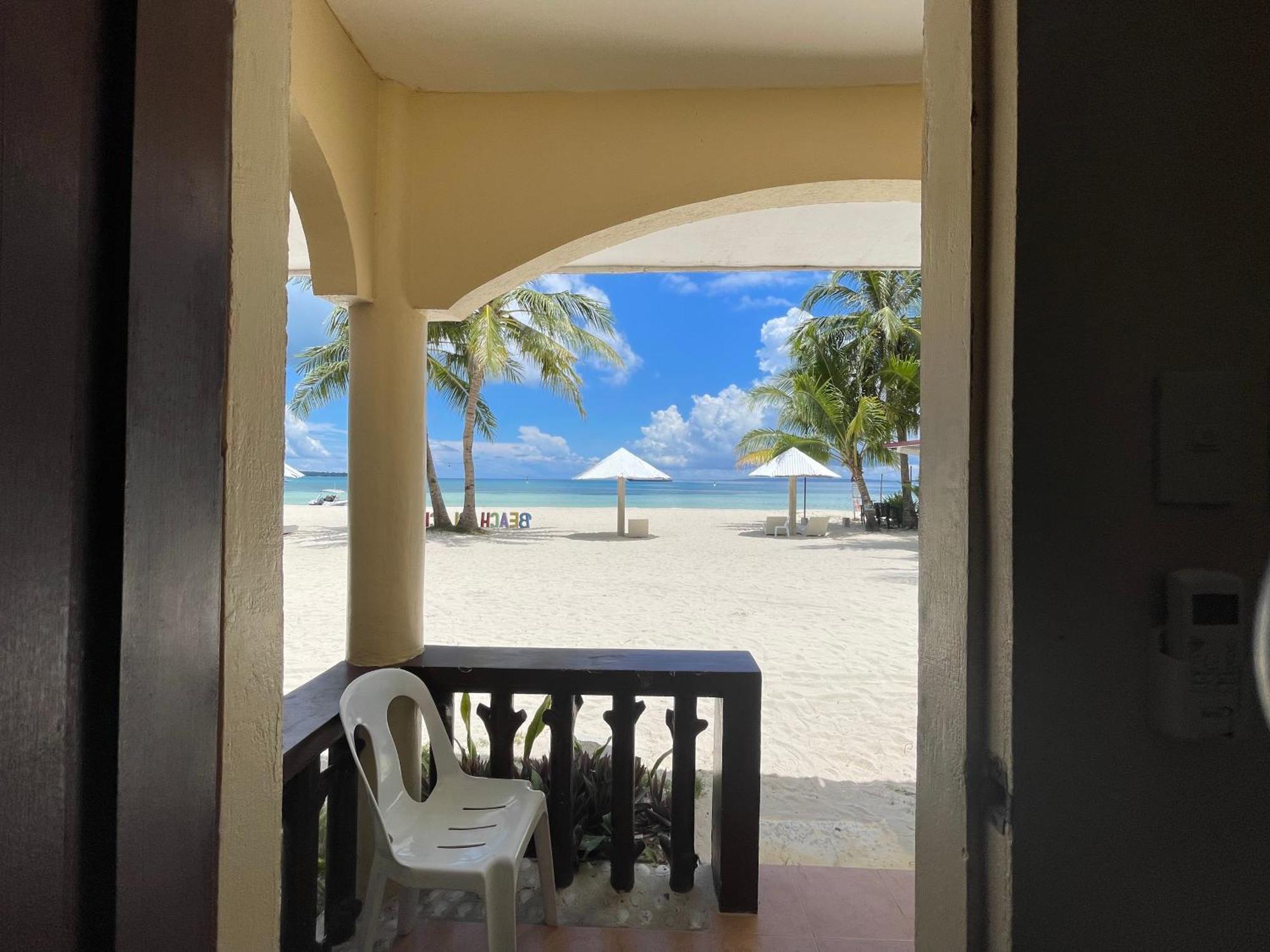 Beach Placid Resort Powered By Cocotel Ocoy 객실 사진