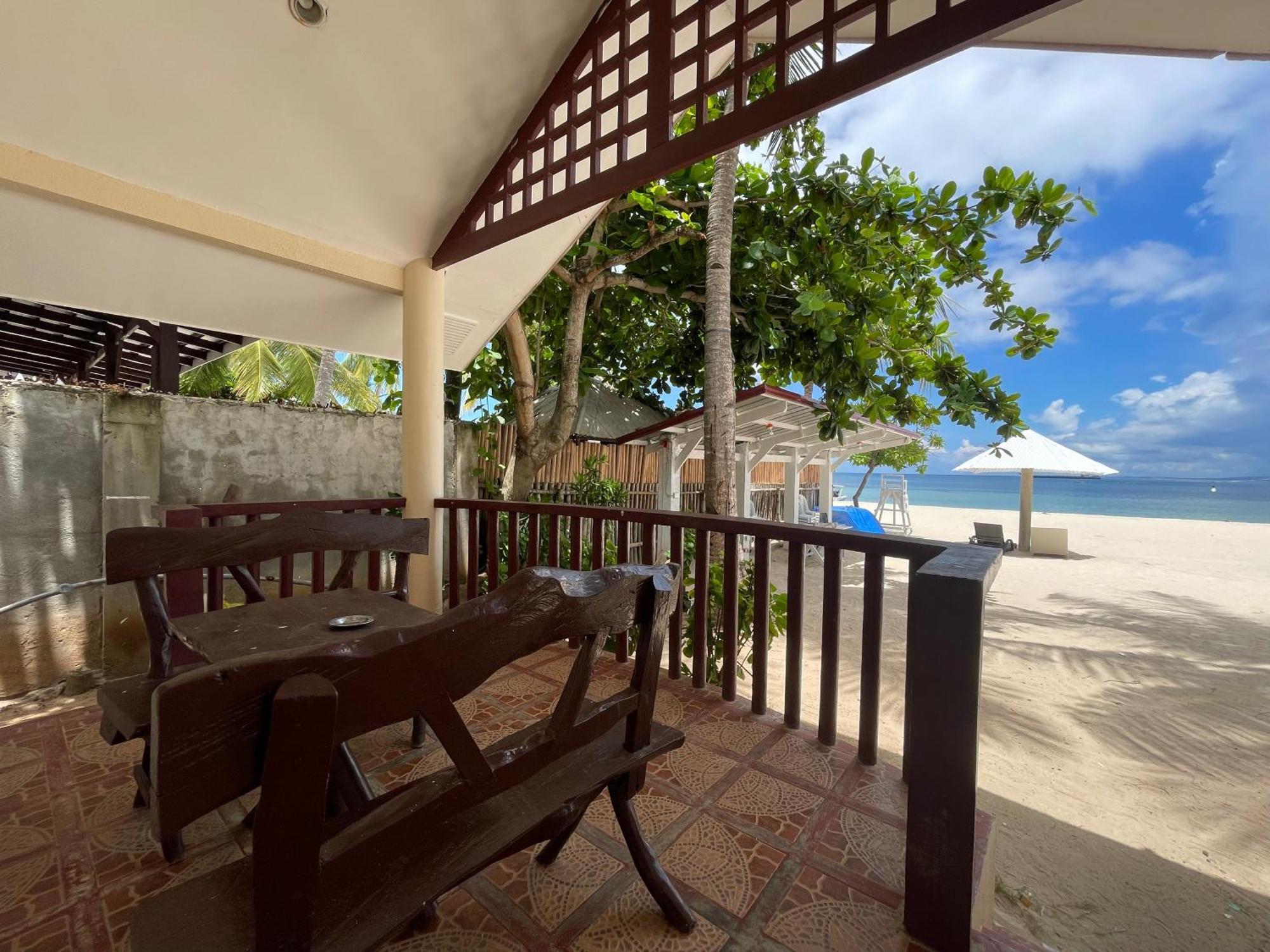 Beach Placid Resort Powered By Cocotel Ocoy 객실 사진